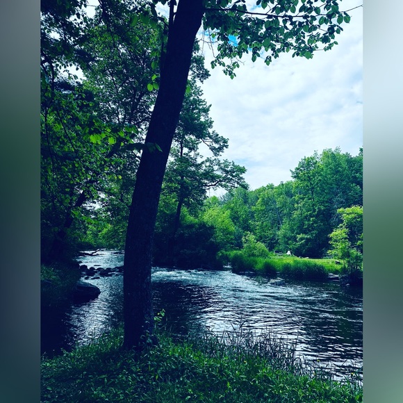 Share Show Flyer Sharing Yours And Mine
Live - Picture 4 of 7